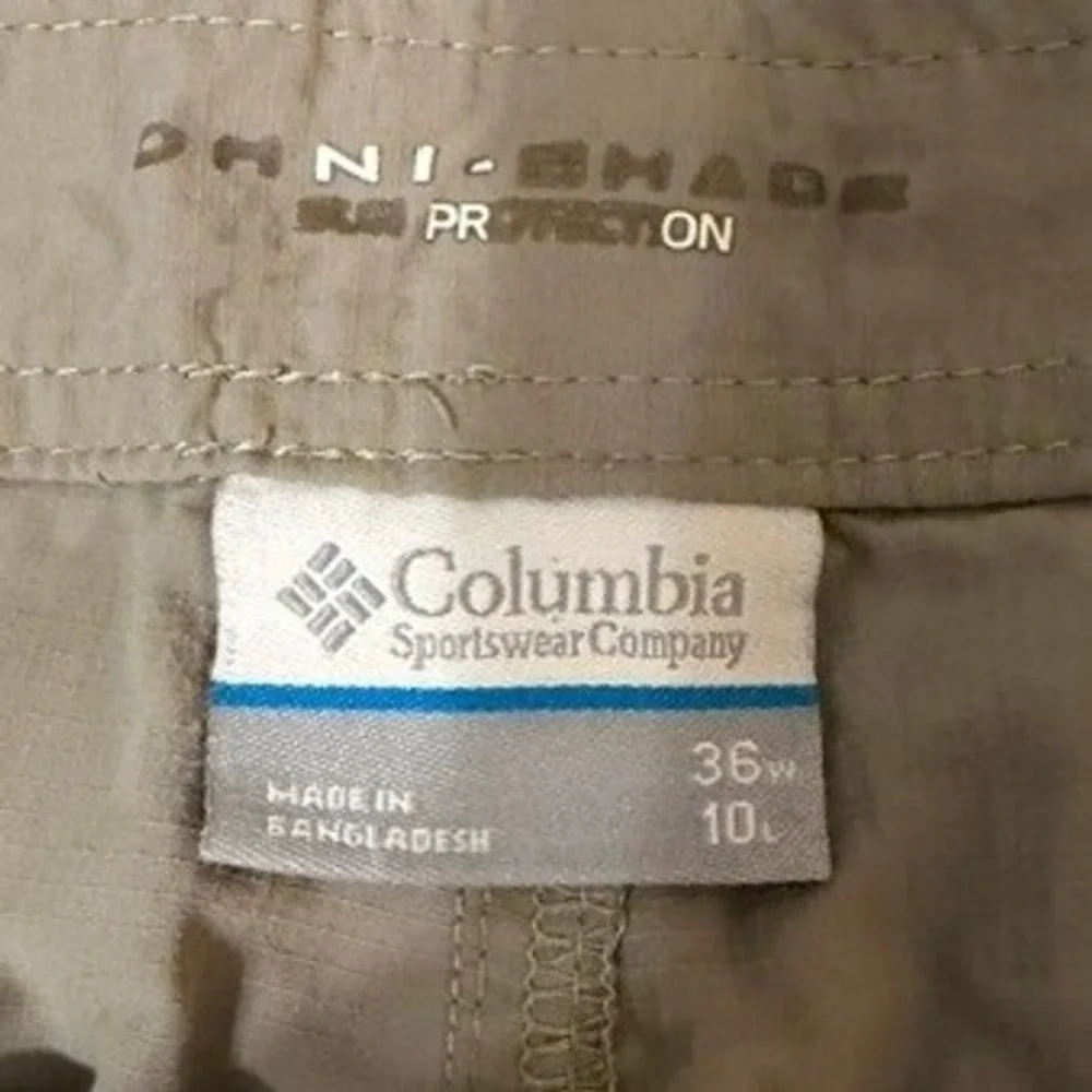 Columbia Omni-Shade Mens 36 Tan Khaki Nylon Cargo Hiking Shorts 10 Inch Inseam
